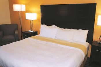 Room, 1 Queen Bed, Accessible, Non Smoking (Mobility Accessible)