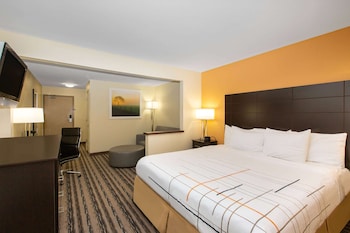 Suite, 1 King Bed, Non Smoking