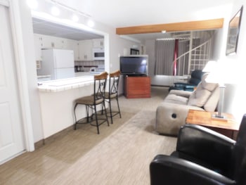 Premium Room, 2 Queen Beds, Kitchen, Annex Building