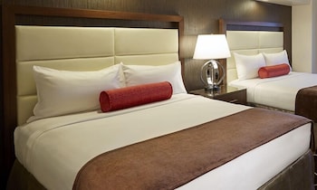Deluxe Room, 2 Queen Beds