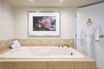 Luxury Suite, 1 King Bed