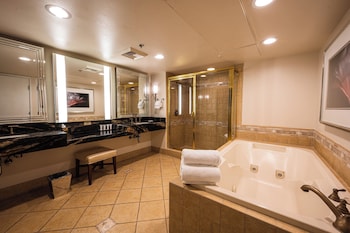 Signature Suite, 1 King Bed