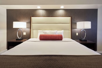 Deluxe View Room, 1 King Bed, High Floor