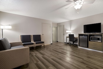 Standard Room, 2 Queen Beds, Non Smoking, Refrigerator & Microwave (Larger Room)