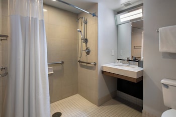 Room, 1 King Bed with Sofa bed, Hearing Accessible (Accessible Bathtub)