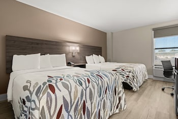 Deluxe Room, 2 Queen Beds, Non Smoking