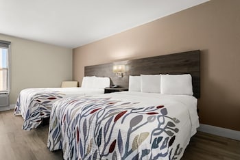 Deluxe Room, 2 Queen Beds, Non Smoking
