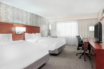 Room, 2 Queen Beds, Hearing Accessible