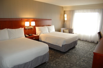 Room, 2 Double Beds (Hearing Accessible)