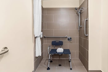 Suite, 1 King Bed, Accessible, Non Smoking