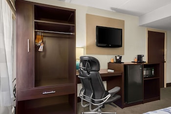Standard Room, 1 Queen Bed, Non Smoking