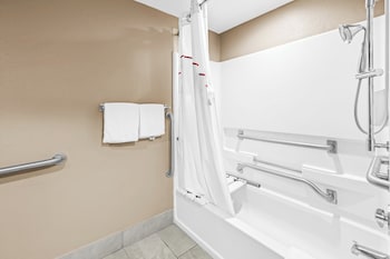 Deluxe Room, 1 King Bed, Accessible (Smoke Free)
