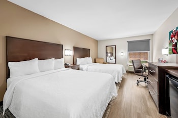 Premium Room, 2 Queen Beds (Upgraded Bedding & Snack, Smoke Free)