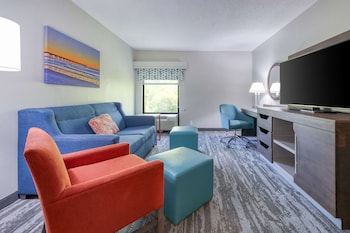 Suite, 1 King Bed, Kitchen, Corner