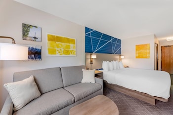 Standard Room, 1 King Bed with Sofa bed, Non Smoking, River View