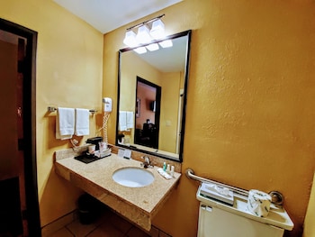Room, 1 Queen Bed, Accessible, Non Smoking