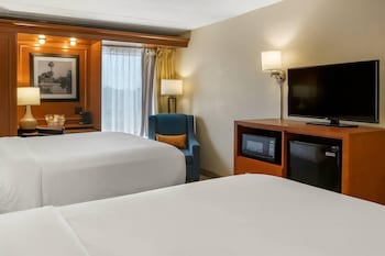 Room, 2 Queen Beds, Non Smoking