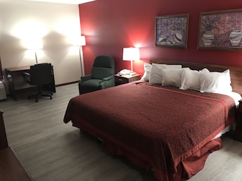 Deluxe Studio Suite, 1 King Bed, Non Smoking