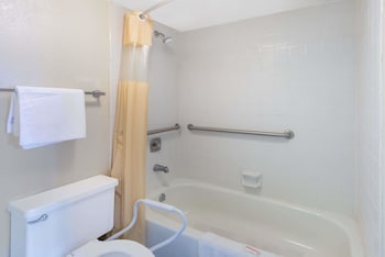 Room, 1 King Bed, Accessible