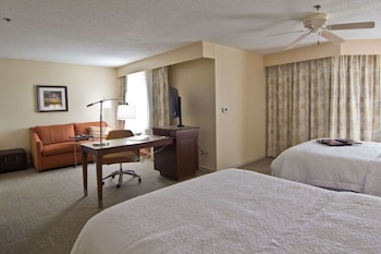 Suite, 2 Queen Beds, Accessible (No Kitchen, Tub/Shower Combo)