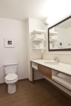 Room, 1 King Bed, Accessible, Bathtub