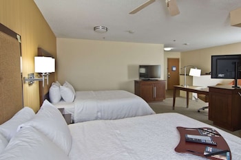 Suite, 2 Queen Beds, Accessible (No Kitchen, Tub/Shower Combo)