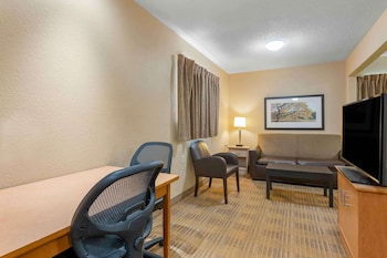 Room, 1 Queen Bed, Non Smoking, Kitchen