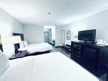 Suite, 2 Queen Beds, Non Smoking