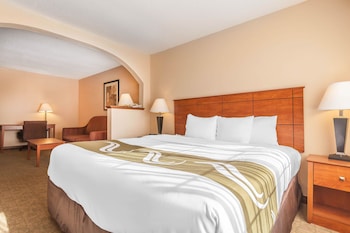 Suite, 1 King Bed, Non Smoking