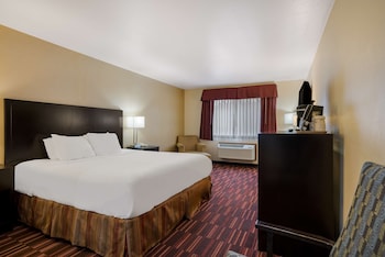 Standard Room, 1 King Bed, Accessible, Bathtub