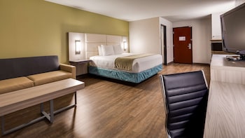 Standard Room, 1 King Bed, Accessible, Bathtub