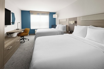 Standard Room, 2 Queen Beds, Accessible (Comm, Roll-In Shower)