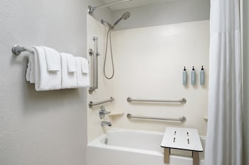 Room, 2 Double Beds (Mobility Accessible, Tub)