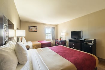 Standard Room, 2 Queen Beds, Non Smoking