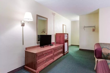 Standard Quadruple Room, Non Smoking