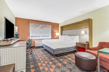 Premium Room, 1 King Bed, Mobility Accessible (Communications)