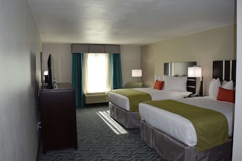 Standard Room, 2 Double Beds, Non Smoking, Refrigerator & Microwave