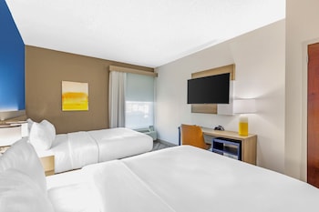 Suite, 2 Double Beds, Non Smoking