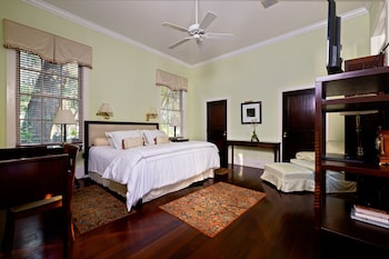 Room 20, King Room (Newcastle House)