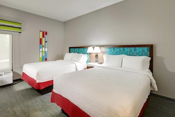 Room, 2 Queen Beds, Refrigerator & Microwave