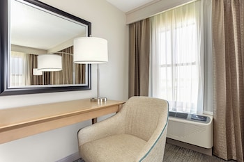 Room, 1 King Bed (Water View)