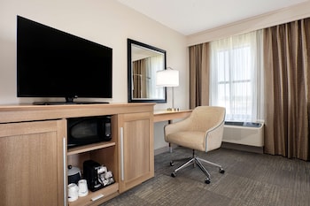 Room, 1 King Bed (Water View)