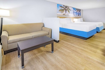 Studio Suite, 2 Queen Beds, Non Smoking