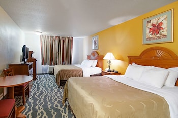 Standard Room, 2 Queen Beds, Non Smoking