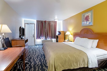 Standard Room, 1 King Bed, Non Smoking