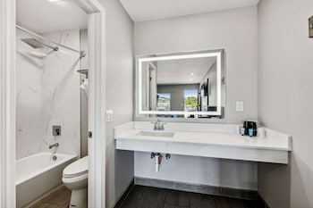 Deluxe Room, 2 Double Beds