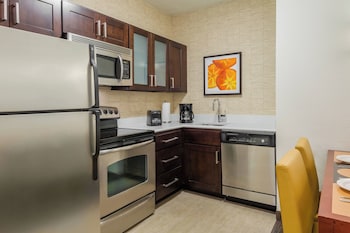 Suite, 2 Bedrooms, Fireplace