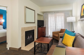 Suite, 2 Bedrooms, Fireplace
