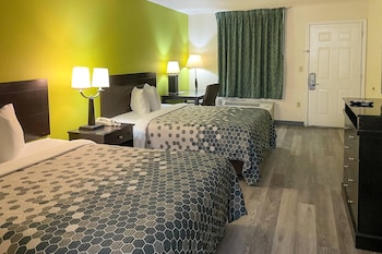 Standard Room, 2 Queen Beds, Non Smoking