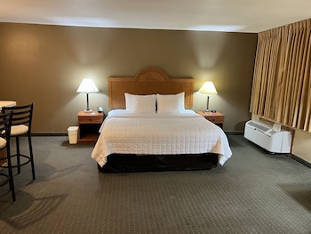 Suite, 1 King Bed, Non Smoking